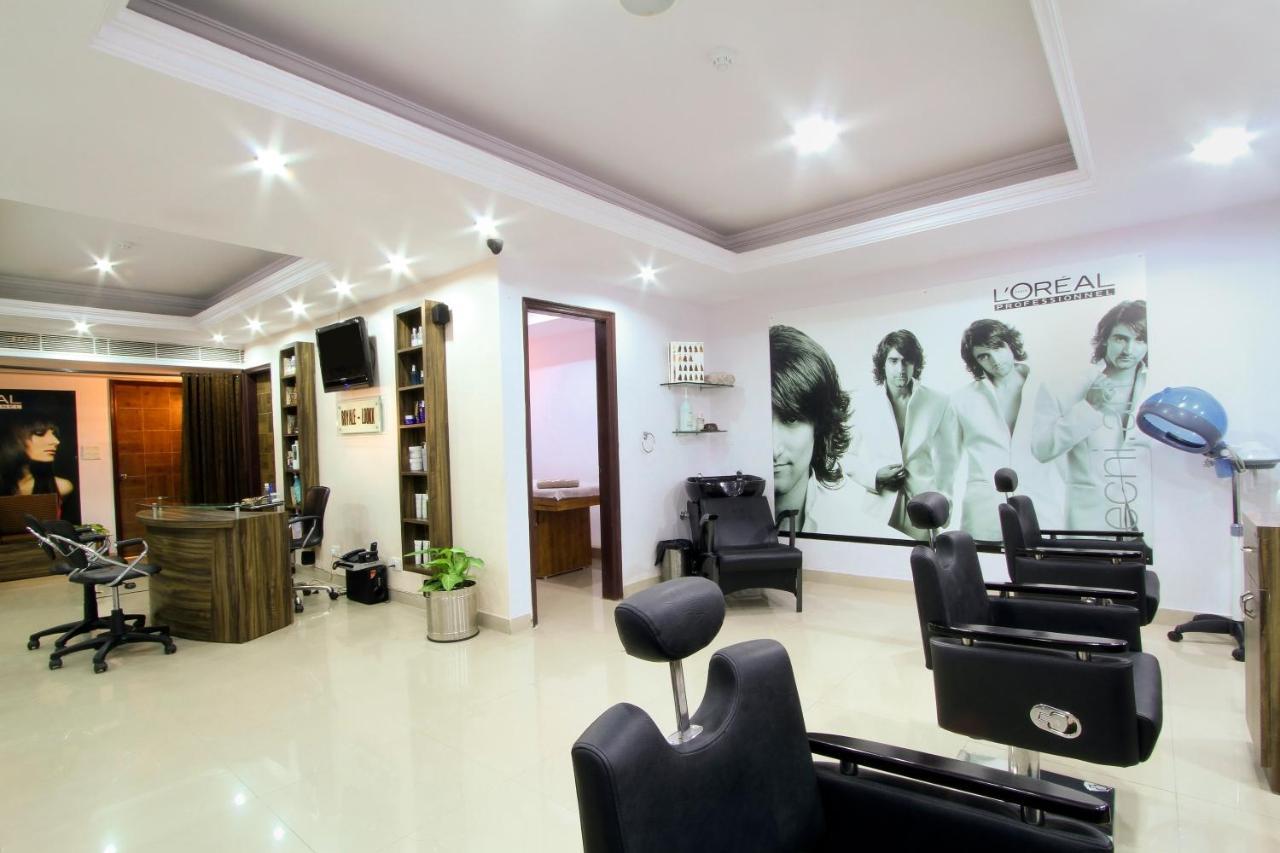 The Piccadily Hotel Lucknow Eksteriør billede