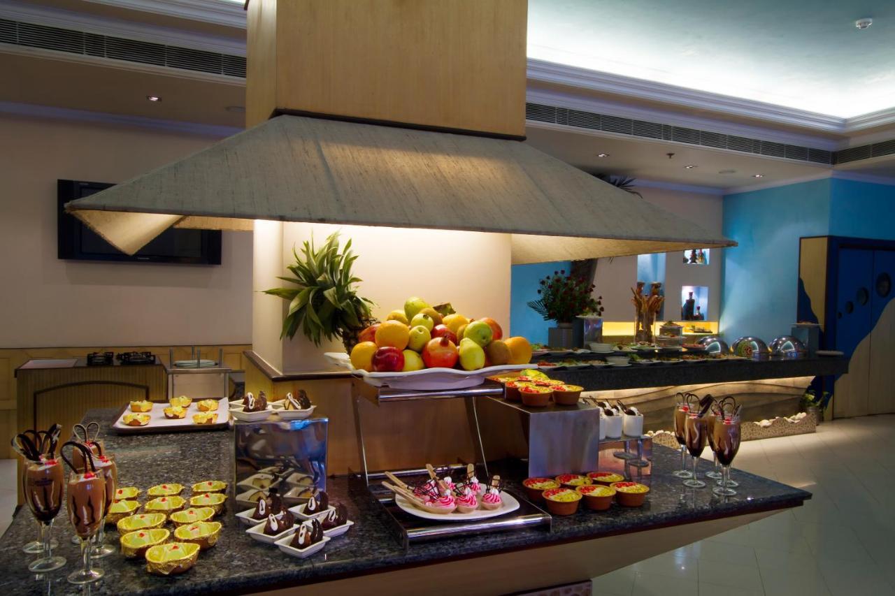 The Piccadily Hotel Lucknow Eksteriør billede